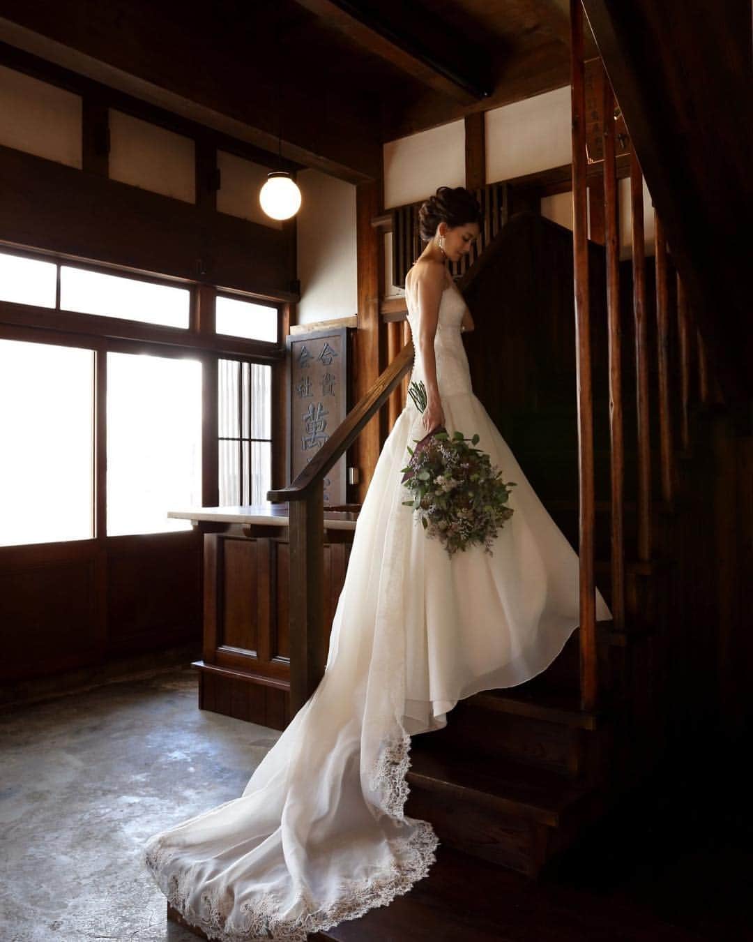 萬屋本店のグルメインスタ