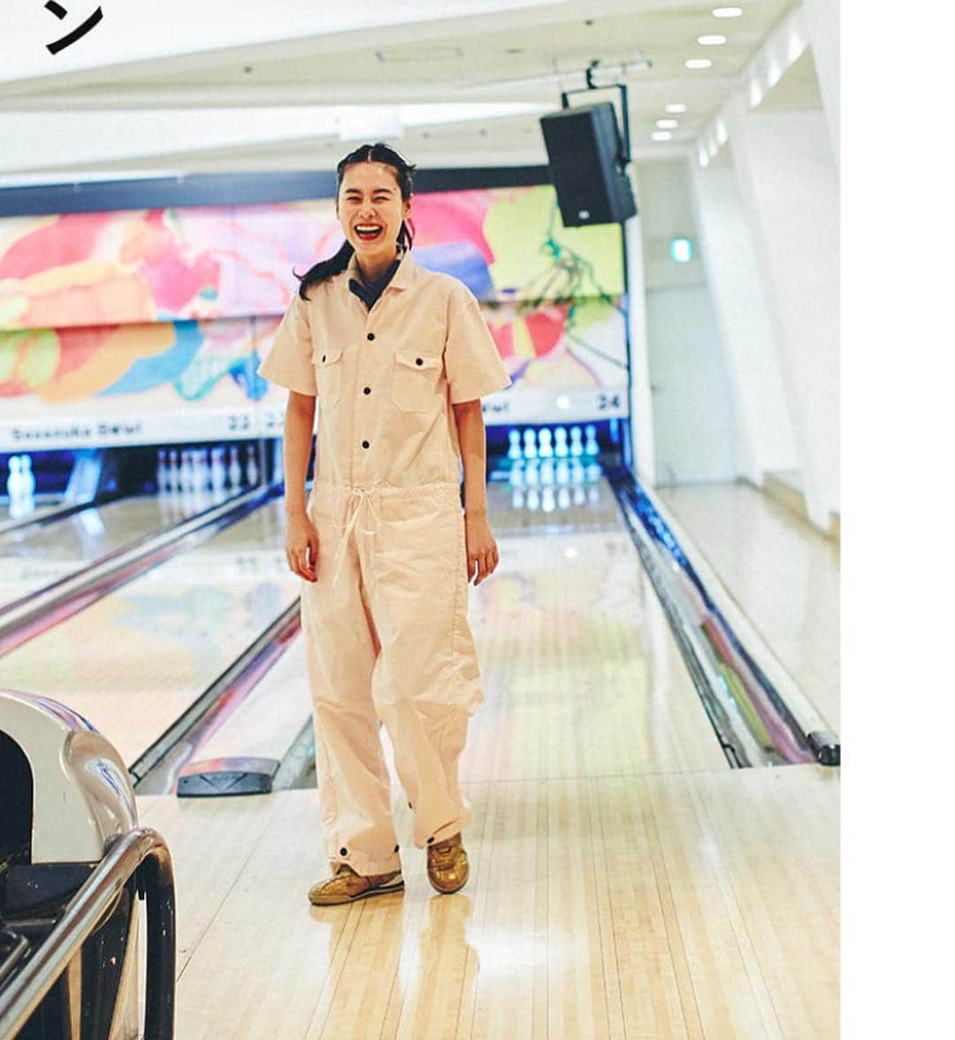 田中シェンさんのインスタグラム写真 - (田中シェンInstagram)「たのしんでしかいない🎳 I love my job💕💕😂💭💕 笹塚ボールでひたすらボーリングして メロンソーダのんでポテチ食べながら進む撮影💭🍚 最高か❣️ #キナリノマガジン のワンピオールインワン特集 アプリダウンロードして無料で 見れるから是非に覗いてやってください🥰💕 #ボーリング #ワンピース . 📸 @matsukikousuke 👠 @taruyamarina 💄 @etsukohojo ✒️ @ma2moma2mo」3月21日 8時31分 - shen_tanaka