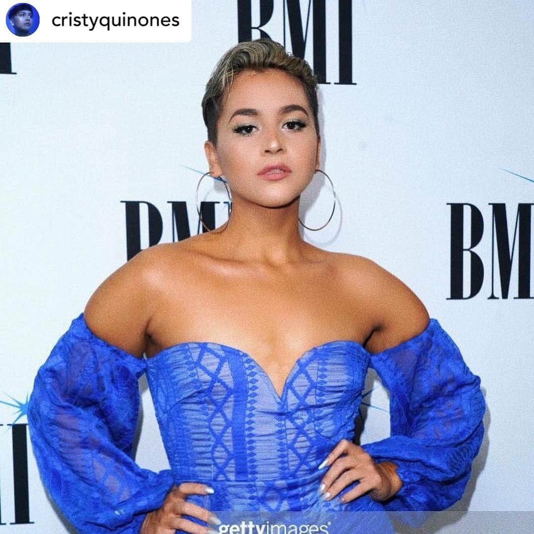 Broadcast Music, Inc.さんのインスタグラム写真 - (Broadcast Music, Inc.Instagram)「#BMILatinAwards 💙🎶🌟」3月21日 8時40分 - bmi