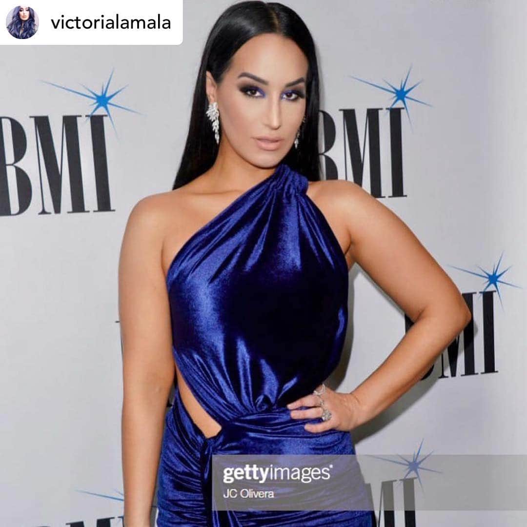 Broadcast Music, Inc.さんのインスタグラム写真 - (Broadcast Music, Inc.Instagram)「#BMILatinAwards 💙🎶🌟」3月21日 8時40分 - bmi
