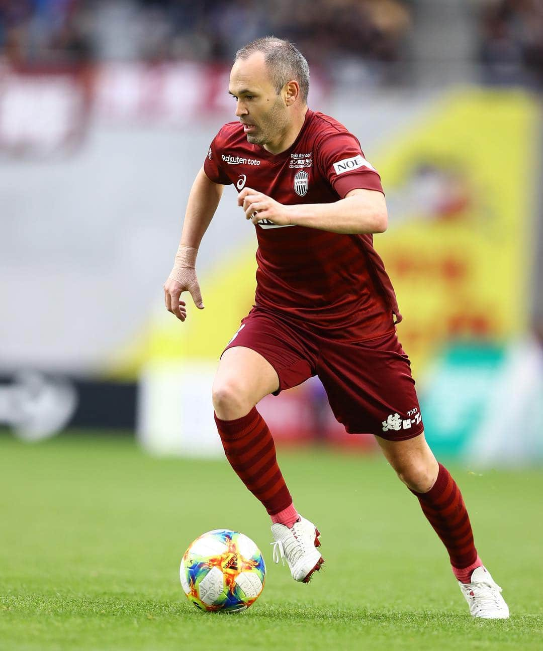 ヴィッセル神戸さんのインスタグラム写真 - (ヴィッセル神戸Instagram)「ANDRES INIESTA 🇪🇸 . #vissel #visselkobe #ヴィッセル神戸 #jleague #jリーグ #WeAreKobe #一致団結 #Iniesta #イニエスタ #Barcelona #バルセロナ」3月21日 8時53分 - visselkobe