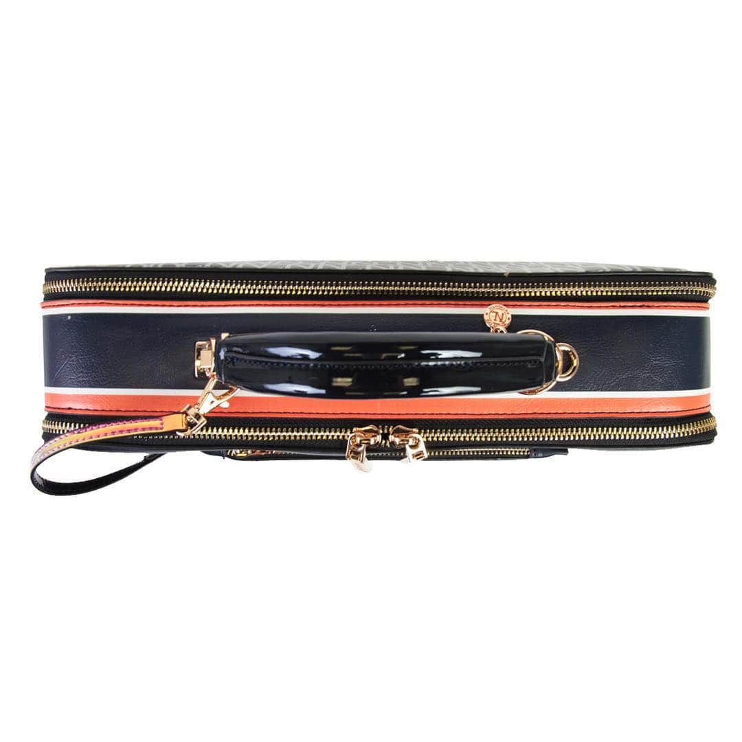 ニコールリーさんのインスタグラム写真 - (ニコールリーInstagram)「A busy day awaits, take style with you carrying this Nicole Lee See My Sweetheart Briefcase. 😍😍😍 #nicoleleeusa #nicolelee #nllook #handbags」3月21日 9時00分 - nicoleleeusa
