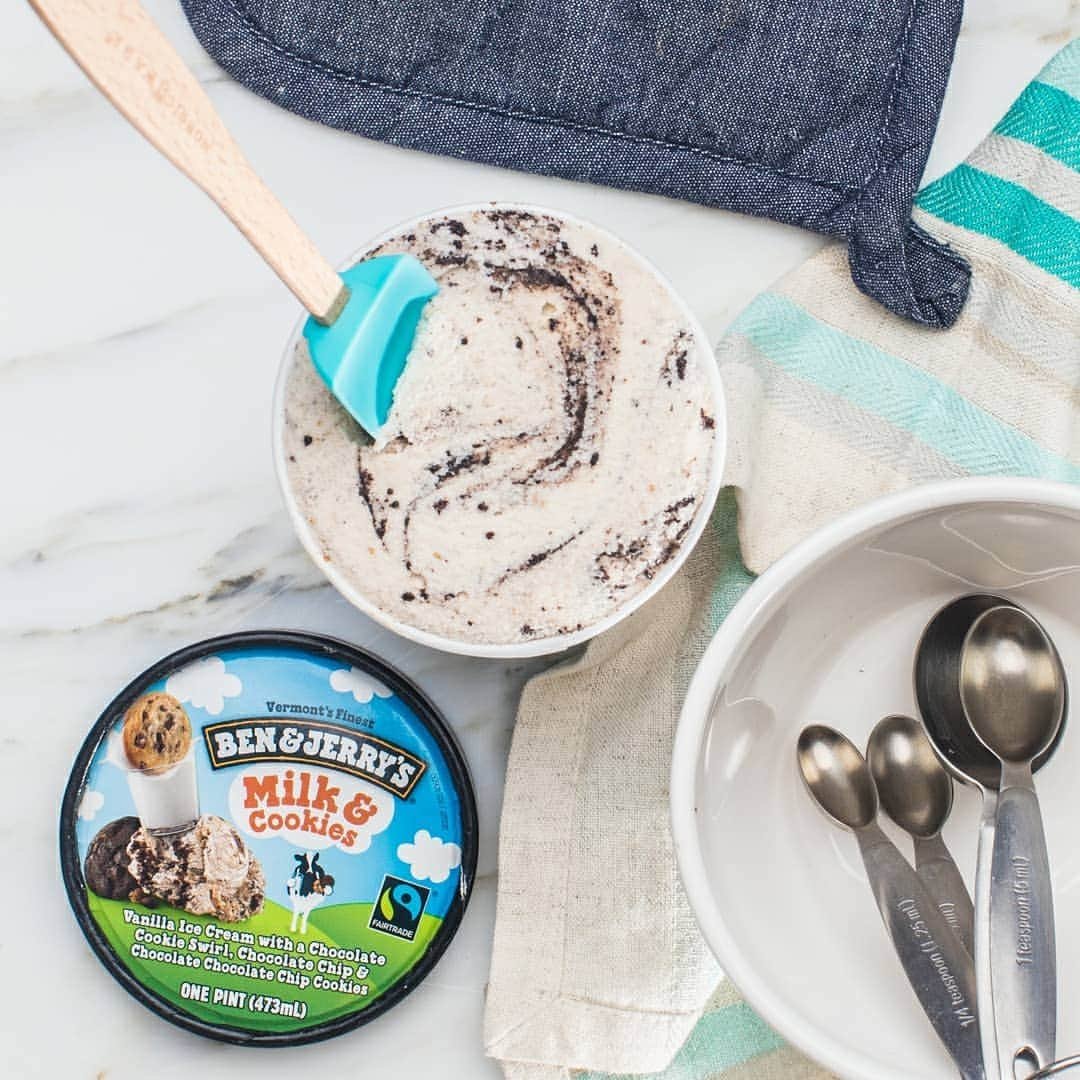 Ben & Jerry'sさんのインスタグラム写真 - (Ben & Jerry'sInstagram)「What's the weirdest thing you've ever eaten ice cream with? We've gotten pretty creative at times. See the full list at the link in our bio!」3月21日 0時51分 - benandjerrys