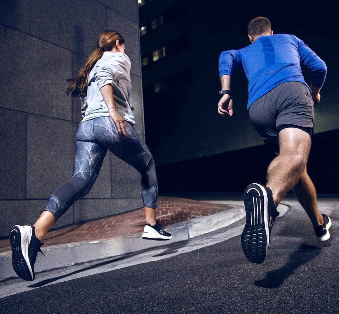 Reebokさんのインスタグラム写真 - (ReebokInstagram)「E N E R G Y, noun: the ability to put in work. | Power your stride in the all-new Forever Floatride Energy. Designed to keep you a step ahead. #FeelTheFloatride」3月21日 1時13分 - reebok