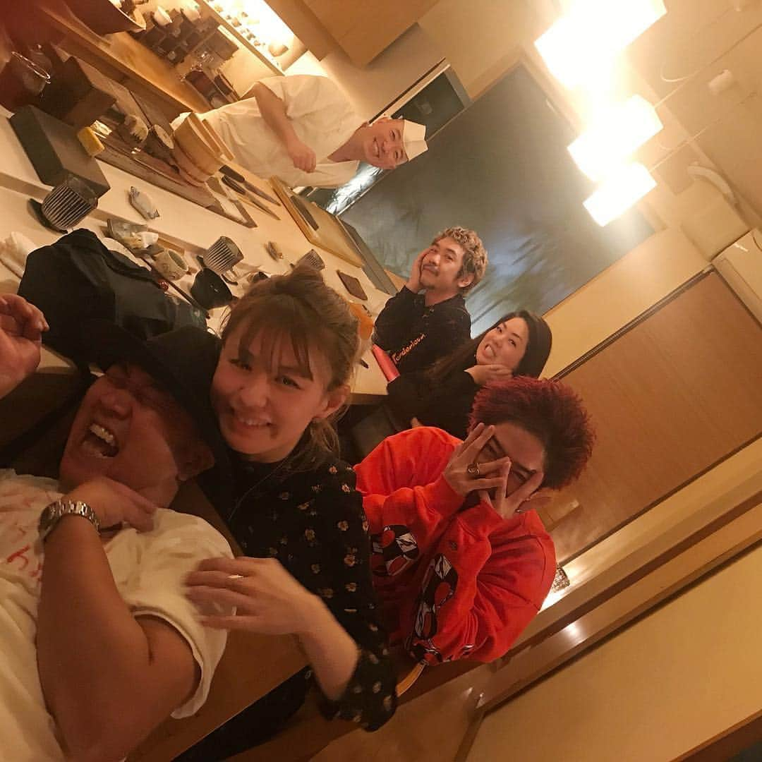 高木琢也さんのインスタグラム写真 - (高木琢也Instagram)「すごいやすごいやー🤣🤣🤣🤣🤣 #getwild  #スタイリスト #梶原浩敬 さん #集英社 @asobukoyuko さん #イガリメイク #イガリザウルス #ヘアメイク #🍦おじさん #美容師 #🙋‍♂️ #🍣 #藤森 さん #お祭り #ゆめあるなー」3月21日 1時27分 - takagi_ocean