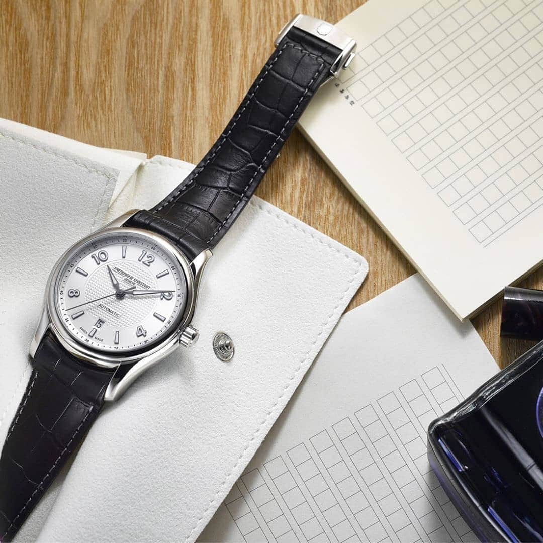 フレデリックコンスタントさんのインスタグラム写真 - (フレデリックコンスタントInstagram)「This #FrederiqueConstant #RunaboutAutomatic shot by @iwatchome is such an elegant timepiece !  Shop the latest Runabout collection now by clicking on the link in bio from Switzerland, France and Germany or contact your local retailer for more information about it !  For a chance to be featured on our page, tag your photos with #FrederiqueConstant.」3月21日 1時20分 - frederiqueconstant
