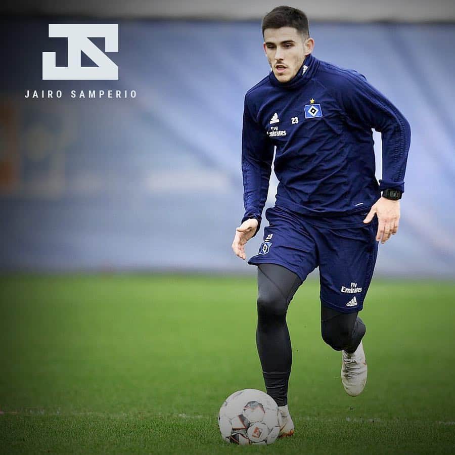 ハイロ・サンペリオのインスタグラム：「Sensationell!!! Der Ball, der Rasen und ich, endlich wieder zusammen! @hsv #BeXtrem 💪🏻⚽ // 🇪🇸 ¡Sensacional! Por fin el balón, el césped y yo juntos de nuevo 🤟🏼」