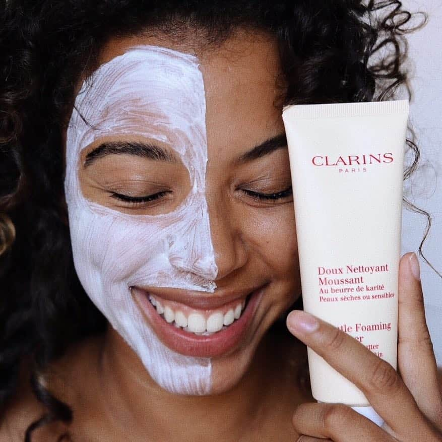 ClarinsUKさんのインスタグラム写真 - (ClarinsUKInstagram)「What are you happy about this #internationaldayofhappiness? Comment below! ☀️✨ #Clarins #ItsAllAboutYou」3月21日 1時28分 - clarinsuk