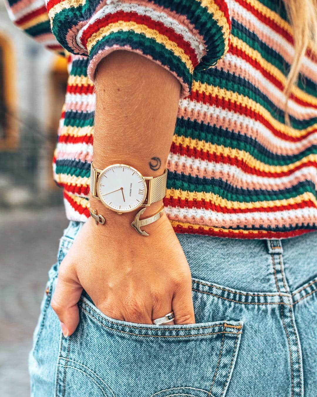 PAUL HEWITTさんのインスタグラム写真 - (PAUL HEWITTInstagram)「Colors are the smiles of nature. 🌈✨⚓ (photo @theblondehills) #getAnchored #paulhewitt #sailorline#ancuff ____ #womenswear #womenswatch #womensfashion #ootdwatch #thehappynow #gold #details #style #outfitinspiration #autumn #watches #womensaccessories #womensjewelry」3月21日 2時01分 - paul_hewitt