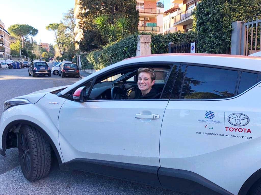ベアトリーチェ・ヴィオのインスタグラム：「On the road again 🚗 In direzione Pisa per la tappa di Coppa del Mondo. 🤺😱💪🏻 Let's go! 🏁 . . @toyota_italia #ToyotaTeam #StartYourImpossible #ad #toyota #Fly2Tokyo」