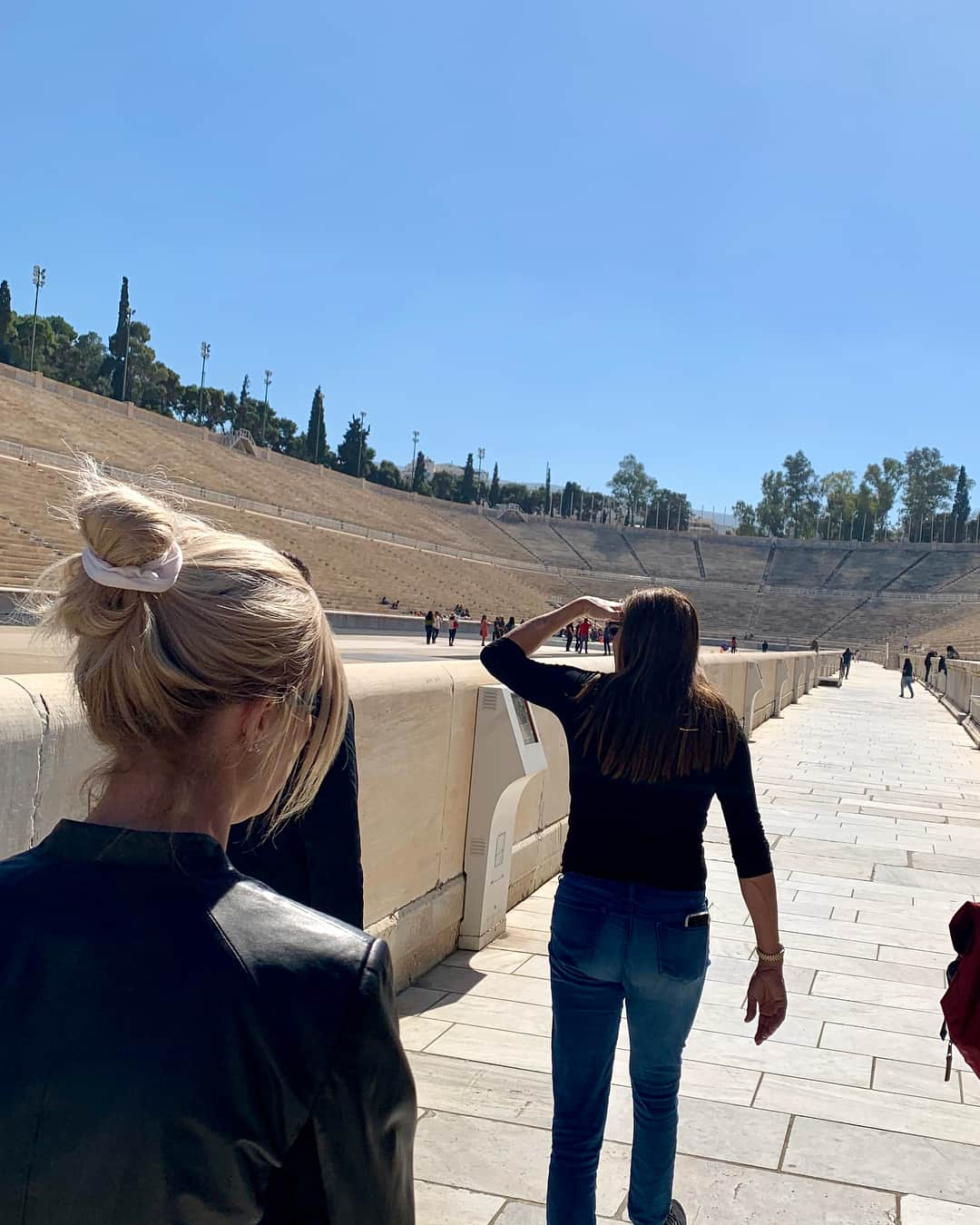 Caitlyn Jennerさんのインスタグラム写真 - (Caitlyn JennerInstagram)「Great trip to Greece. Athens is a beautiful city with great people and a rich history. Thank you for a wonderful trip!」3月21日 1時54分 - caitlynjenner