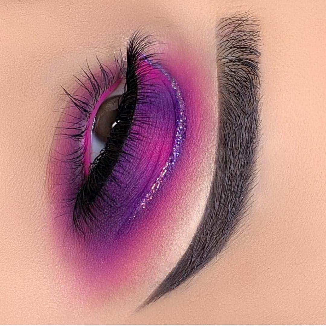 Anastasia Beverly Hillsさんのインスタグラム写真 - (Anastasia Beverly HillsInstagram)「🍇 @zadojn using the RIVIERA 🛳 Palette #abhriviera」3月21日 1時59分 - anastasiabeverlyhills