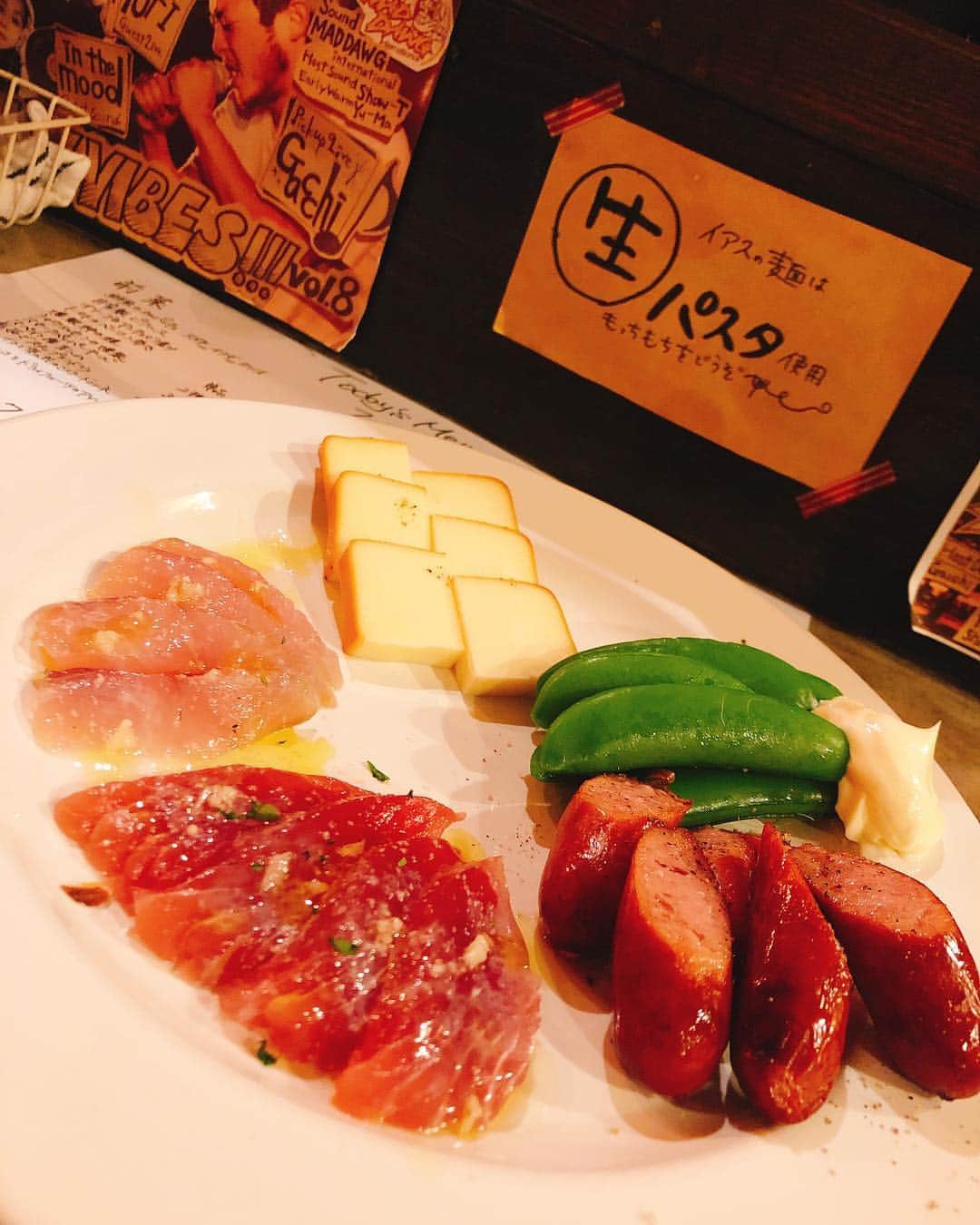 のインスタグラム：「美味しいお店見つけました🎶 #吉祥寺 #イアス #eos  #生パスタ久々食べた❤️ #だからいつ痩せるねん #腹パンだから映画でも観て寝よう #ちょっとした抵抗w #仕事の後のちょっとしたご飯にこだわりだす #女子におすすめ❤️」