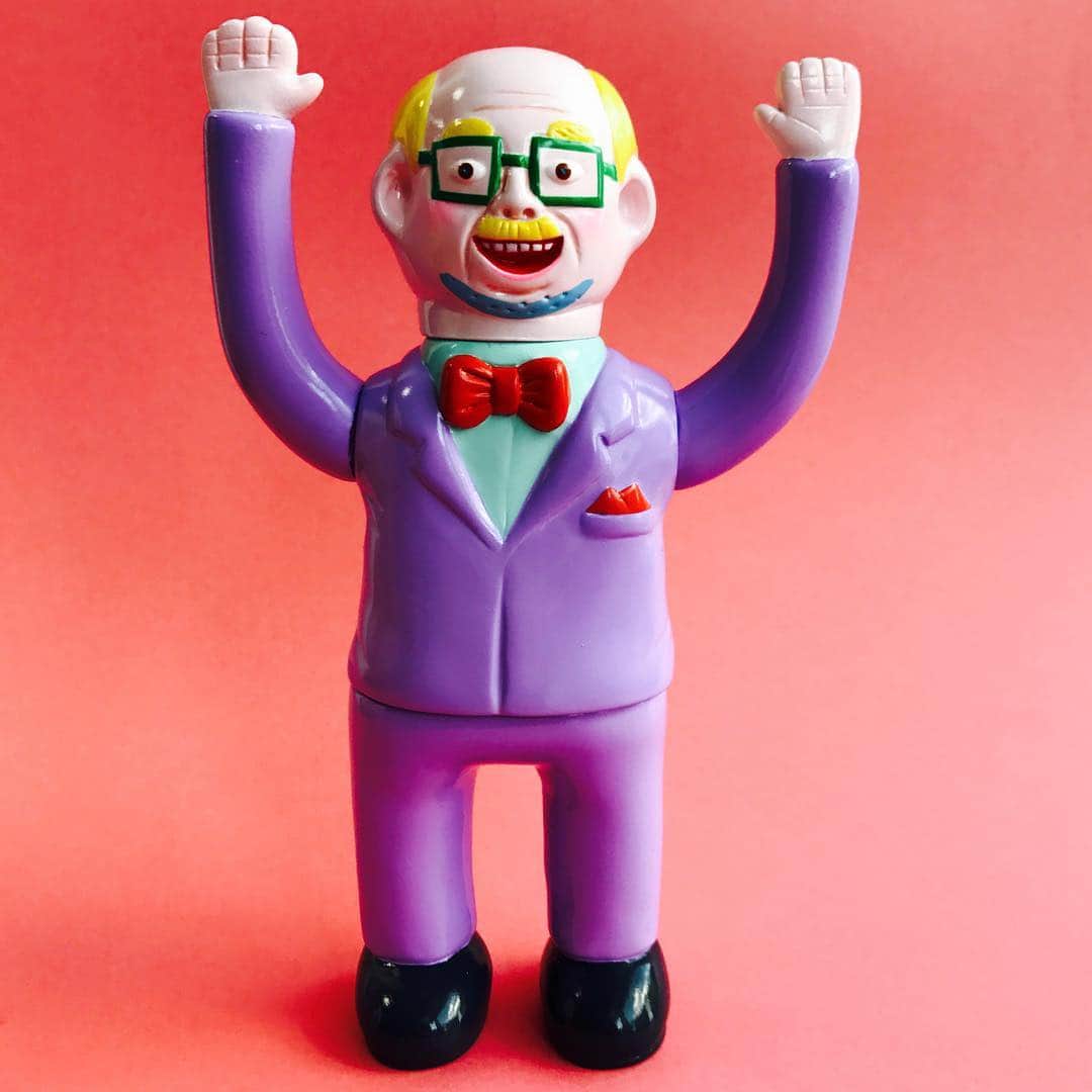 デハラユキノリのインスタグラム：「社長サトシ君(パープル)できました STS上海トイショー用 president satoshi(purple) #deharayukinori  #satoshiyamamoto」