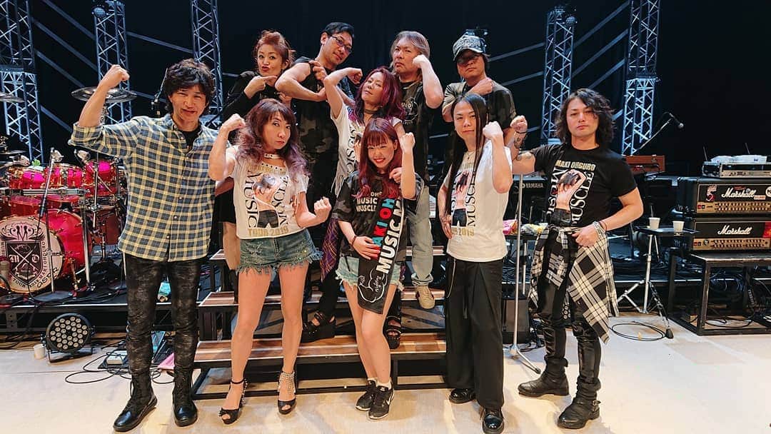 大黒摩季さんのインスタグラム写真 - (大黒摩季Instagram)「無事、 #ゲネプロ 終了❣️✨💖きっちり作って来ても、更なるやりたいこと&やらねばならないことも沢山見つかるのがGP😌 #Liveは日々育つもの 🌱🌿🌺明日が、 #MUSICMUSCLETOUR2019 の誕生日😌🎁🎂心して育てて行くよ🌟明日は、燃えマッスル💪🔥」3月21日 2時39分 - makiohguro