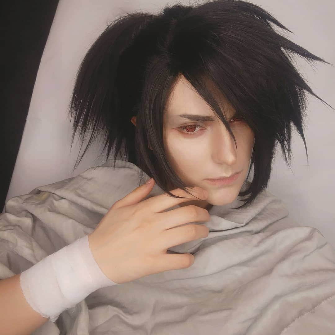 Gesha Petrovichさんのインスタグラム写真 - (Gesha PetrovichInstagram)「More test for  #hyakkimaru Im seriously fall in #Dororo so this progect will biggest one in this year.) More attention in make up, but still not perfect xD  Wig from @geshacos ,this hairstyle in my opinion should be mess and not accurare , but let see xD  #Dororo  #cosplay #makeup」3月21日 3時09分 - petrovichgesha