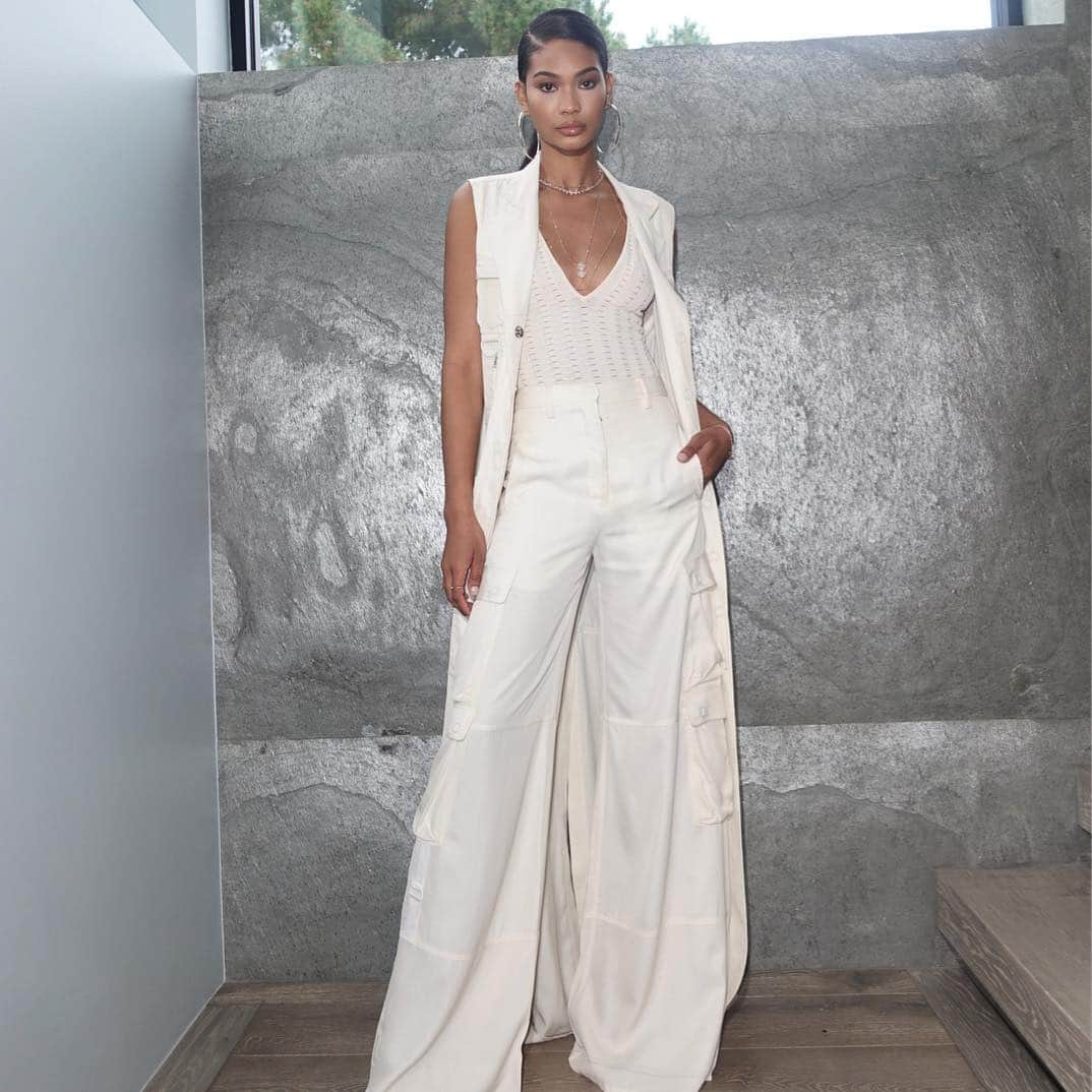 のインスタグラム：「Steppin out @childrensla X @jonathansimkhai @monicarosestyle」