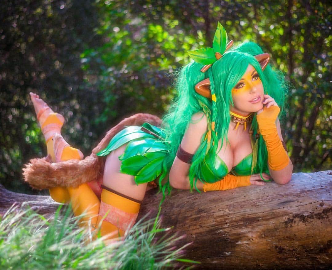 Jessica Nigriさんのインスタグラム写真 - (Jessica NigriInstagram)「🌿🍌GROOKEY🍌🌿 Spam the chat with 🍌🍌🍌 to feed this soft bb!! PLEASE LET ME KNOW WHAT YOU THINK!! 🌿💚🌿 Everything made by me!  Photo: @martinwongcosplay #grookeygang #grookeygang #pokemon #pokemoncosplay」3月21日 4時22分 - jessicanigri