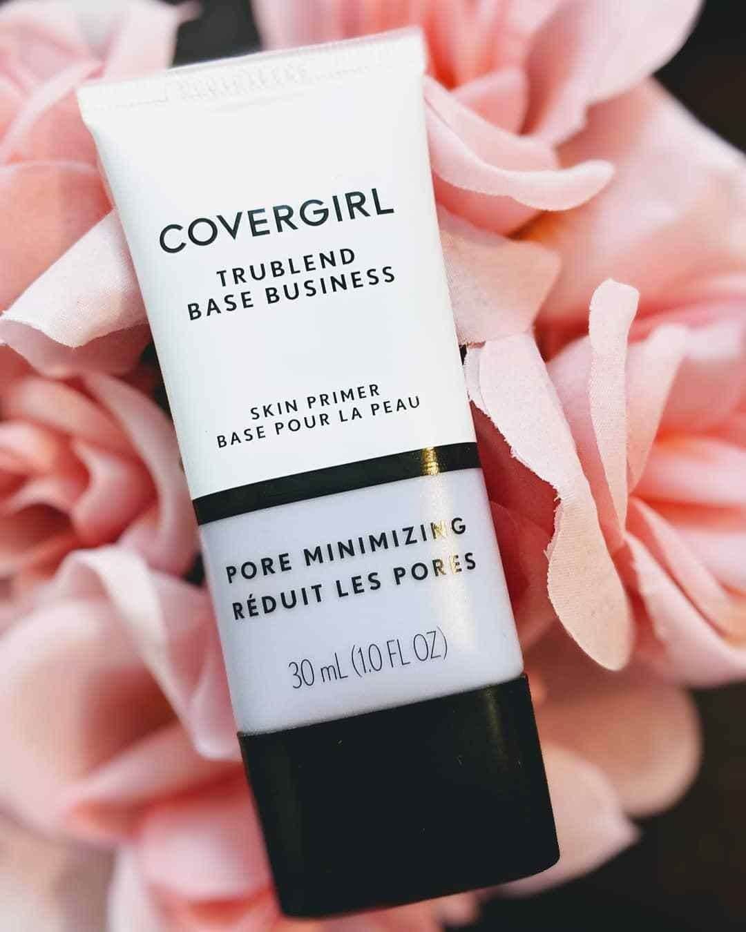 COVERGIRLさんのインスタグラム写真 - (COVERGIRLInstagram)「Happy first day of Spring, Beauties! 🌸🌸Refresh your makeup routine using #TruBlend Base Business Face Primer. Each is formulated to deliver specific benefits for your skin's unique needs. Shown here: Pore Minimizing Primer to blur fine lines and pores.🌸 #IAmWhatIMakeup #COVERGIRLCrueltyFree #CrueltyFree #Firstdayofspring」3月21日 6時00分 - covergirl