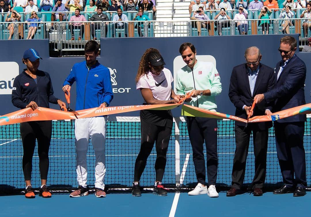 WTA（女子テニス協会）さんのインスタグラム写真 - (WTA（女子テニス協会）Instagram)「Welcome to @hardrockstadium ✂️ 🎾 @miamiopen」3月21日 6時02分 - wta