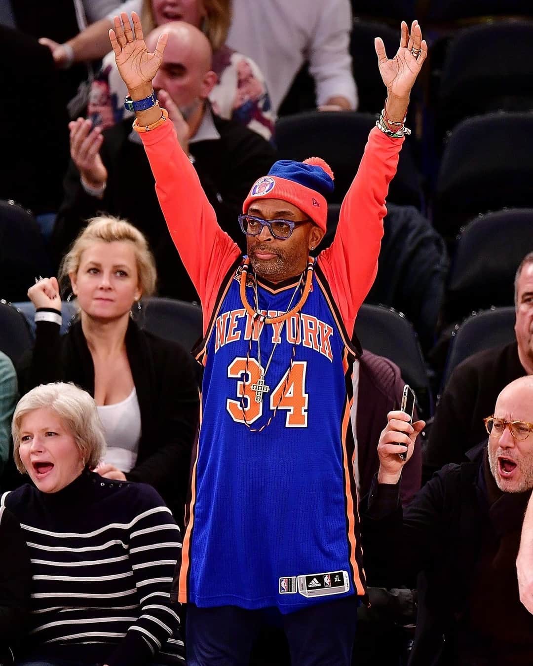 GQさんのインスタグラム写真 - (GQInstagram)「Happy birthday to legendary director—and @nyknicks superfan—Spike Lee🙏 Revisit our 2018 interview with the Oscar-winning director at the link in bio.」3月21日 6時13分 - gq