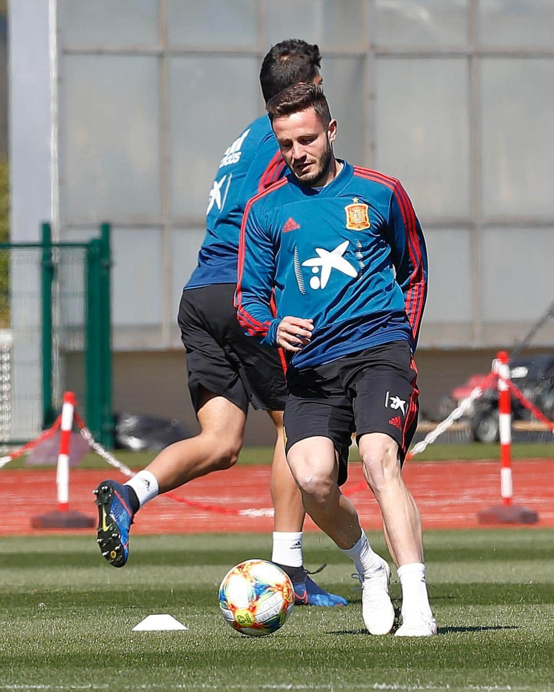 サウル・ニゲスさんのインスタグラム写真 - (サウル・ニゲスInstagram)「💪🏼⚽️🇪🇸 #UnidosPorUnRETO」3月21日 6時28分 - saulniguez