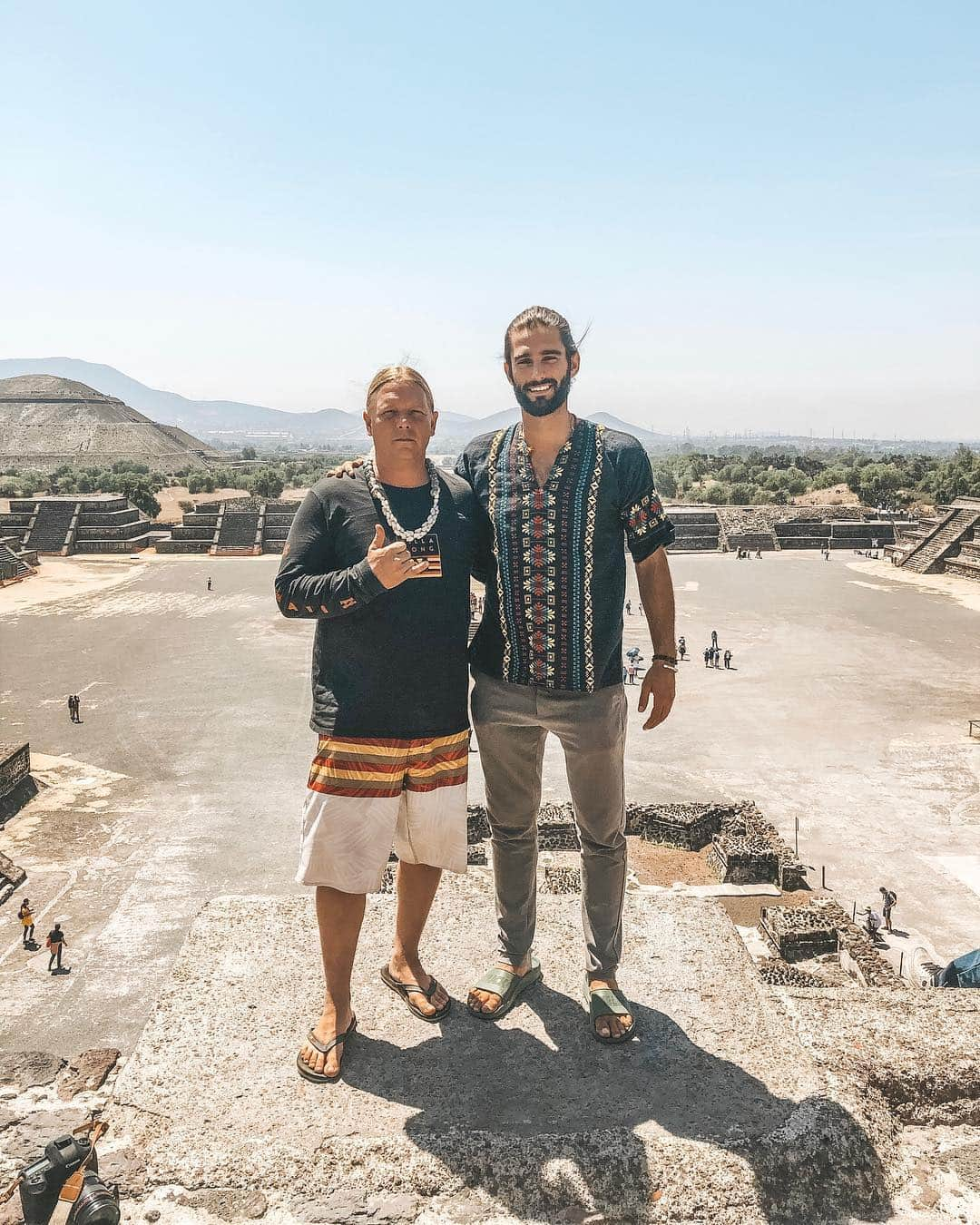 Ricardo Baldinさんのインスタグラム写真 - (Ricardo BaldinInstagram)「I had the honor of being Shane @sacredtemplelomi ‘s host in Mexico and took him around México City and Tepoztlán. What a blessed soul I had the opportunity to spend time with. Mahalo for so much brother! I’ll see you soon! 🤙🏽」3月21日 6時33分 - rbaldin