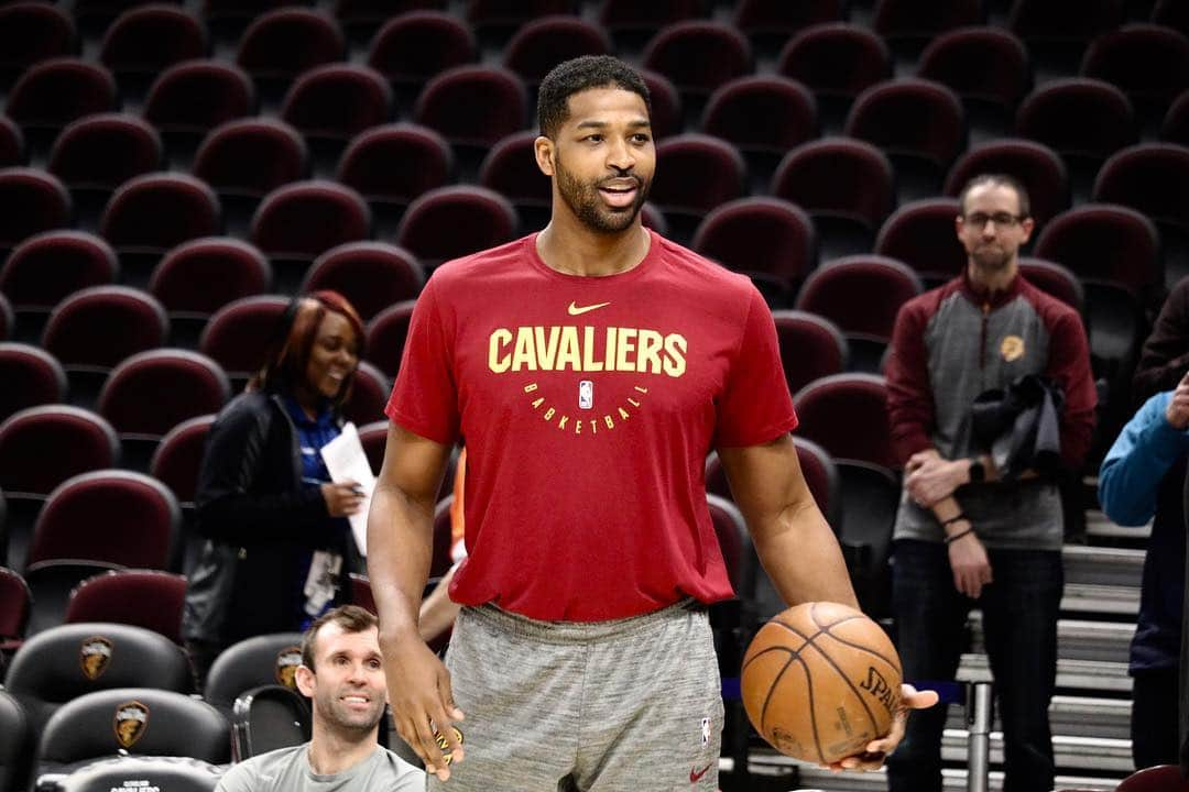 キャブスさんのインスタグラム写真 - (キャブスInstagram)「Larry Drew has announced that @realtristan13 and @larrydn7 are available tonight for #CavsBucks💪 #BeTheFight⁠ ⁠」3月21日 6時58分 - cavs