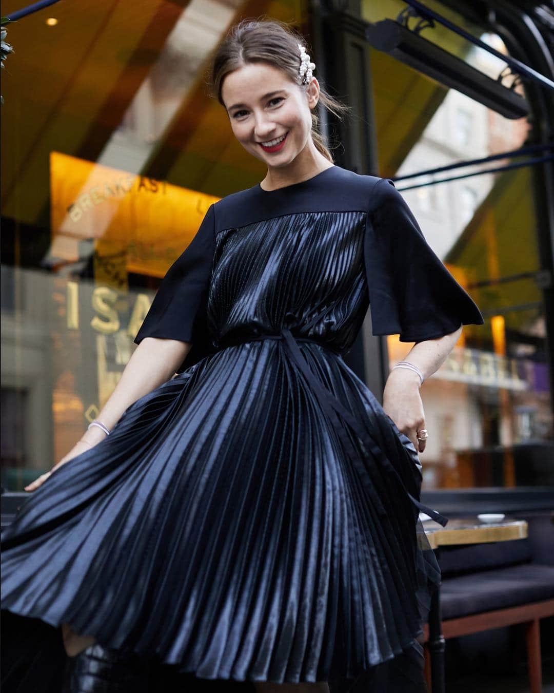 The Outnetさんのインスタグラム写真 - (The OutnetInstagram)「This gorgeous black @christopherkane ensemble is anything but basic... as seen on @thelondonchatter 🖤 #THEOUTNET  Shop all your favorite #ChristopherKane looks, just visit #linkinbio 👆」3月21日 7時01分 - theoutnet