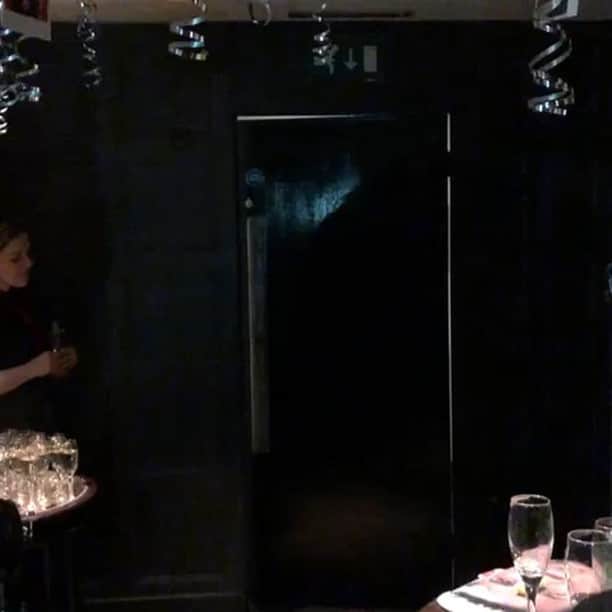 スコット・シンクレアのインスタグラム：「...What a surprise, couldn’t of asked for a better birthday party!!!!🎉」