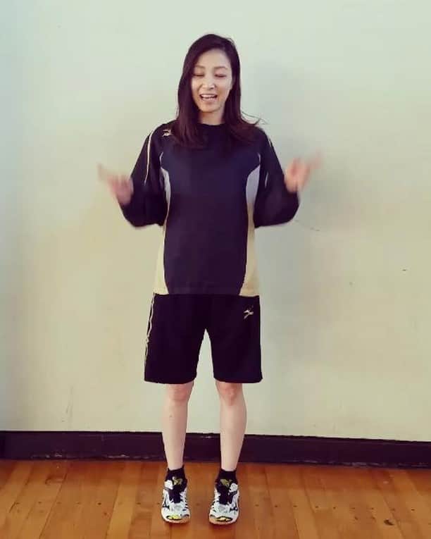 のインスタグラム：「. . . リガーレ仙台 公開練習試合まであと2日🏐🏐 . . 🏐リガーレ仙台🏐公開練習🏐 . 場所: 多賀城市総合体育館 . 日時: 2019年 3月23日 13:00～17:00 3月24日  9:00～12:00 . 注意: ⚠️土足厳禁👟👞👢👡👠 . 観覧無料です💰💰💰 . . 宮城でのおすすめの飲食店を 私のInstagramで案内しています🍙 ぜひ皆さん食べに行ってくださいΨ( 'ω'* )ﾓｸﾞﾓｸﾞ . 特典もありまーす♡ . . #宮城県 #仙台 #多賀城市体育館 #練習試合 #バレーボール #バレー #リガーレ仙台  #リガーレ #カウントダウン #手話 #佐藤あり紗」