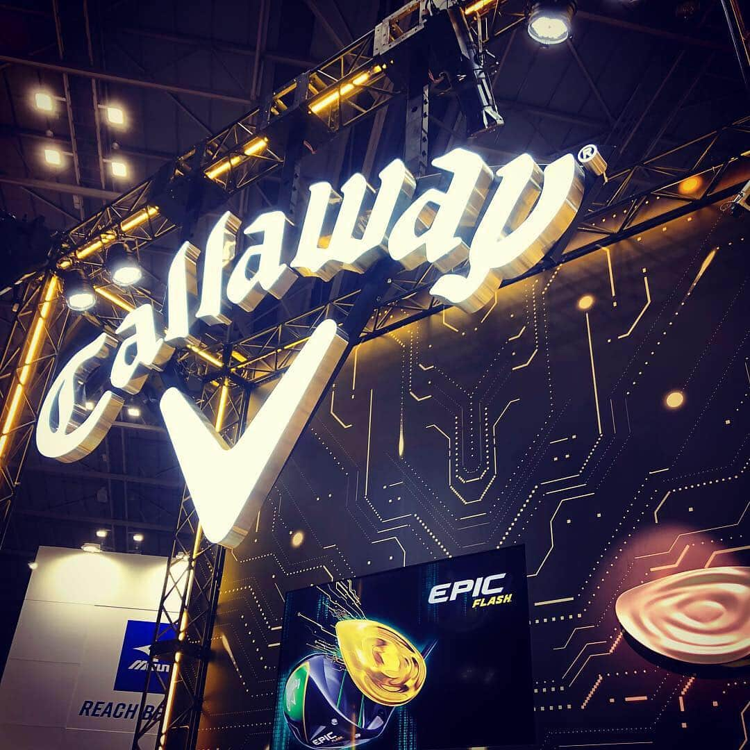 キャロウェイゴルフ（Callaway Golf）さんのインスタグラム写真 - (キャロウェイゴルフ（Callaway Golf）Instagram)「いよいよ明日3月22日（金）から24日（日）で、ジャパンゴルフフェアが開催されます。今年は、キャロウェイに加えてOGIOも出展！横浜でお待ちしております。 @callawaygolf_japan  @ogio_japan  #callaway #キャロウェイ #キャロウェイゴルフ #callawaygolf #ogio #ゴルフ  #ジャパンゴルフフェア」3月21日 18時30分 - callawaygolf_japan