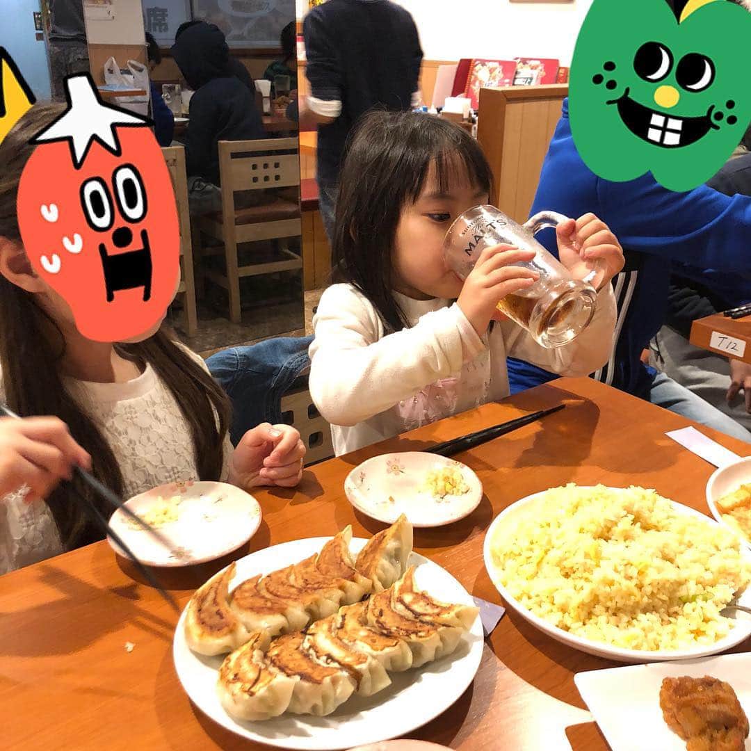 みきママさんのインスタグラム写真 - (みきママInstagram)「晩御飯はサッカーチームの宴会パーティーです❤️❤️❤️. コーラ飲み放題です‼️」3月21日 18時28分 - mikimama_official
