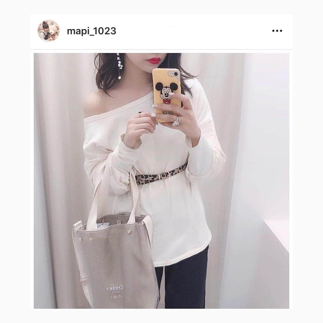 PRESSさんのインスタグラム写真 - (PRESSInstagram)「オフショルトップス は、さりげなく女の子らしさを出せる春のモテ服♡﻿ ﻿ Who’s who chico(フーズフーチコ)﻿ のオフショルトップスは春らしいパステルカラーがいっぱい🌸﻿ ﻿ スカートと合わせるとガーリーに、﻿ デニムと合わせるとカジュアルにも仕上がる﻿ オフショルトップス春コーデのマストアイテムですよね🙆🏼‍♀️💕﻿ ﻿ ベルトをプラスしてウエストマークにすれば﻿ スタイルもよく見える💡﻿ ﻿ みんなのオフショルの着こなしをチェックして🌿﻿ ﻿ ——————————————————﻿﻿﻿﻿﻿﻿﻿ ﻿﻿﻿﻿﻿﻿﻿ お気に入りの写真に﻿﻿﻿﻿﻿﻿﻿ @pressblog #pressblog を﻿﻿﻿﻿﻿﻿﻿ タグ🏷して投稿してください♡﻿﻿﻿﻿﻿﻿﻿ PRESS公式アカウントで﻿﻿﻿﻿﻿﻿﻿ あなたのアカウントをご紹介致します!﻿﻿﻿﻿﻿﻿﻿ ﻿﻿﻿﻿﻿﻿﻿ ——————————————————﻿﻿ ﻿ #オフショル #オフショルトップス #オフショルダー #フーズフーチコ #ガーリーコーデ#オフショルコーデ #オフショルシャツ #ブラウス #ブラウスコーデ #ブラウス好き #パステルカラー #パステルカラーコーデ #パステルガール #whoswhochico #春服#春服コーデ #春服ゲット #春コーデ#春ファッション#購入品#春コーデ #pressblog」3月21日 17時00分 - press.inc