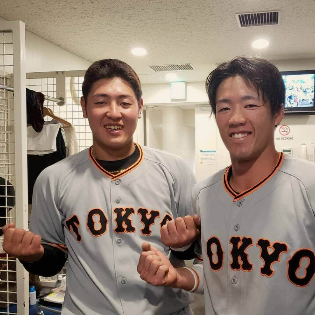 読売巨人軍さんのインスタグラム写真 - (読売巨人軍Instagram)「#ホームラン 祭りじゃー‼️✌️⚾ #岡本和真 選手 #重信慎之介 選手 #坂本勇人 選手 #陽岱鋼 選手 #オープン戦  #メットライフドーム #巨人 #ジャイアンツ #読売ジャイアンツ #giants  #和と動」3月21日 17時11分 - yomiuri.giants