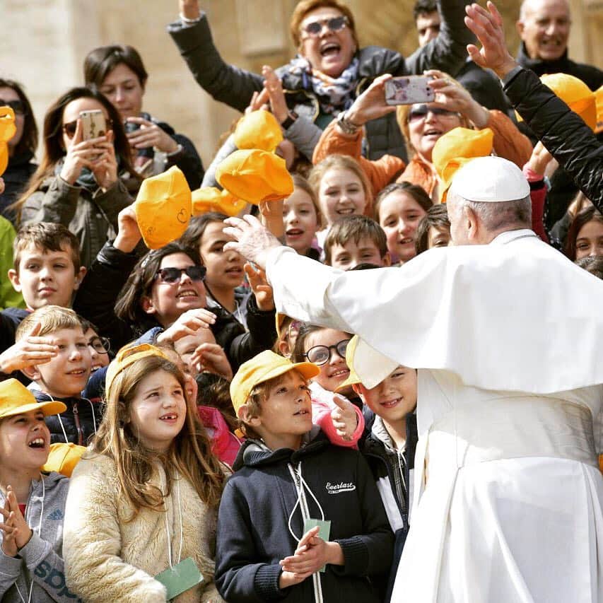 フランシスコ（ローマ教皇）さんのインスタグラム写真 - (フランシスコ（ローマ教皇）Instagram)「#generalaudience」3月21日 17時14分 - franciscus