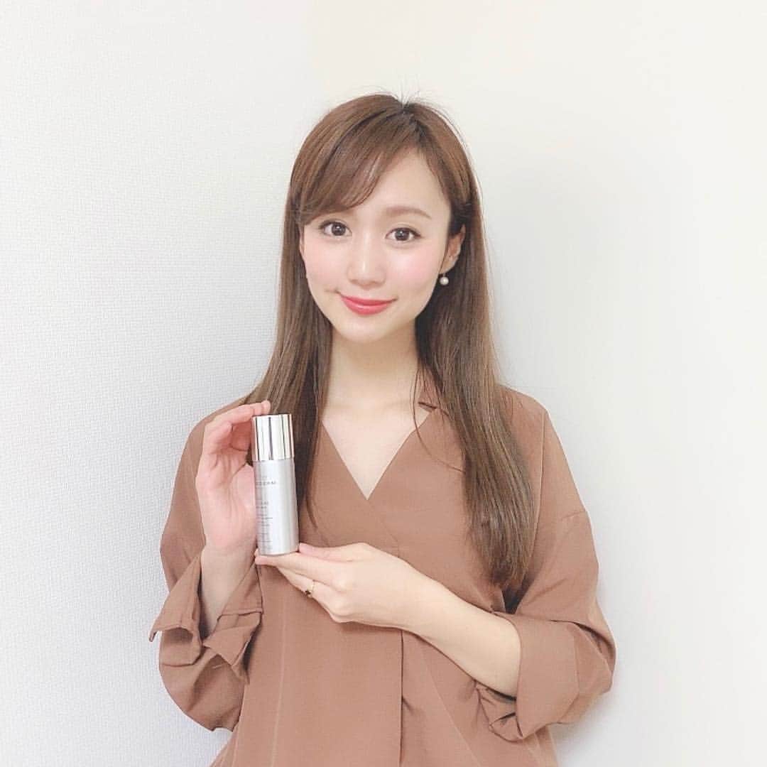 宮内ひかるさんのインスタグラム写真 - (宮内ひかるInstagram)「@esthederm_japan  が名古屋に初上陸✨ メイクアップショー見てきた 生体内の細胞の水を再現して作られた化粧水！！ 紫外線や外的刺激からお肌を守ってくれるミスト化粧水も気になる❤️ ． #エステダム #オスモクリーン #美容 #スキンケア #美肌 #化粧水 #ミスト化粧水 #uvカット #Kikiyokocho」3月21日 17時32分 - hii1102
