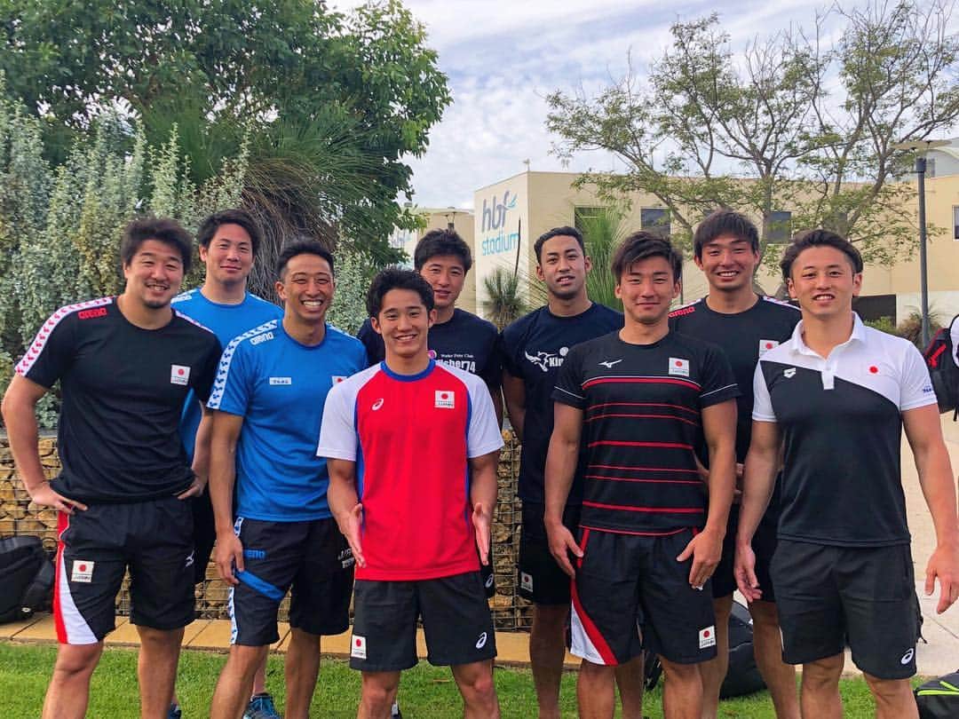 のインスタグラム：「✔️ ☀️🧔🏽👦🏽👨🏽👶🏽👱🏽‍♂️☀️ 日焼けして黒くなってます…！ みなさんの好きな選手は誰ですか…？ ＿＿＿＿＿＿＿＿＿＿🖋 #水球#ポセイドンジャパン#kingfisher74#waterpolo #海外合宿#海外遠征#ワールドリーグ#事前合宿 #好きな選手#フォロー大歓迎#フォロー歓迎#タグ付け#してます #推しメン#コメント大歓迎#次の投稿#人気の選手#載せます」