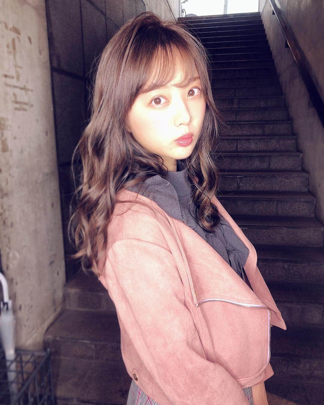 熊江琉唯さんのインスタグラム写真 - (熊江琉唯Instagram)「New hair color 🌠🌙 グレージュな感じ、お気に入りの色になりそ☺️ #merryshibuya #haircolor #hair #model #me #instagood #モデル #美容室 #サロン #髪色」3月21日 18時00分 - ruikumae