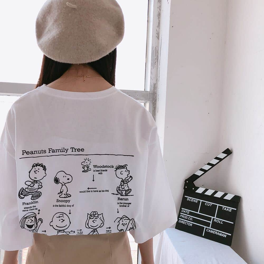 ガールズルールさんのインスタグラム写真 - (ガールズルールInstagram)「. ファミリーボックス半袖Tシャツ(t6019) color : BLACK, IVORY, BLUE, GREEN . #걸스룰 #한국 #한국패션 #얼짱 #데일리룩 #오오티디 #koreanfashion #girlsrule #ootd #twinlook #dailylook #ガールズルール #韓国 #韓国ブランド #韓国ファッション #韓国ファッション通販 #今日のコーデ #オルチャン #オルチャンファッション #韓国アイドル #カップルコーデ #韓国好きな人と繋がりたい」3月21日 18時13分 - girlsrule_official