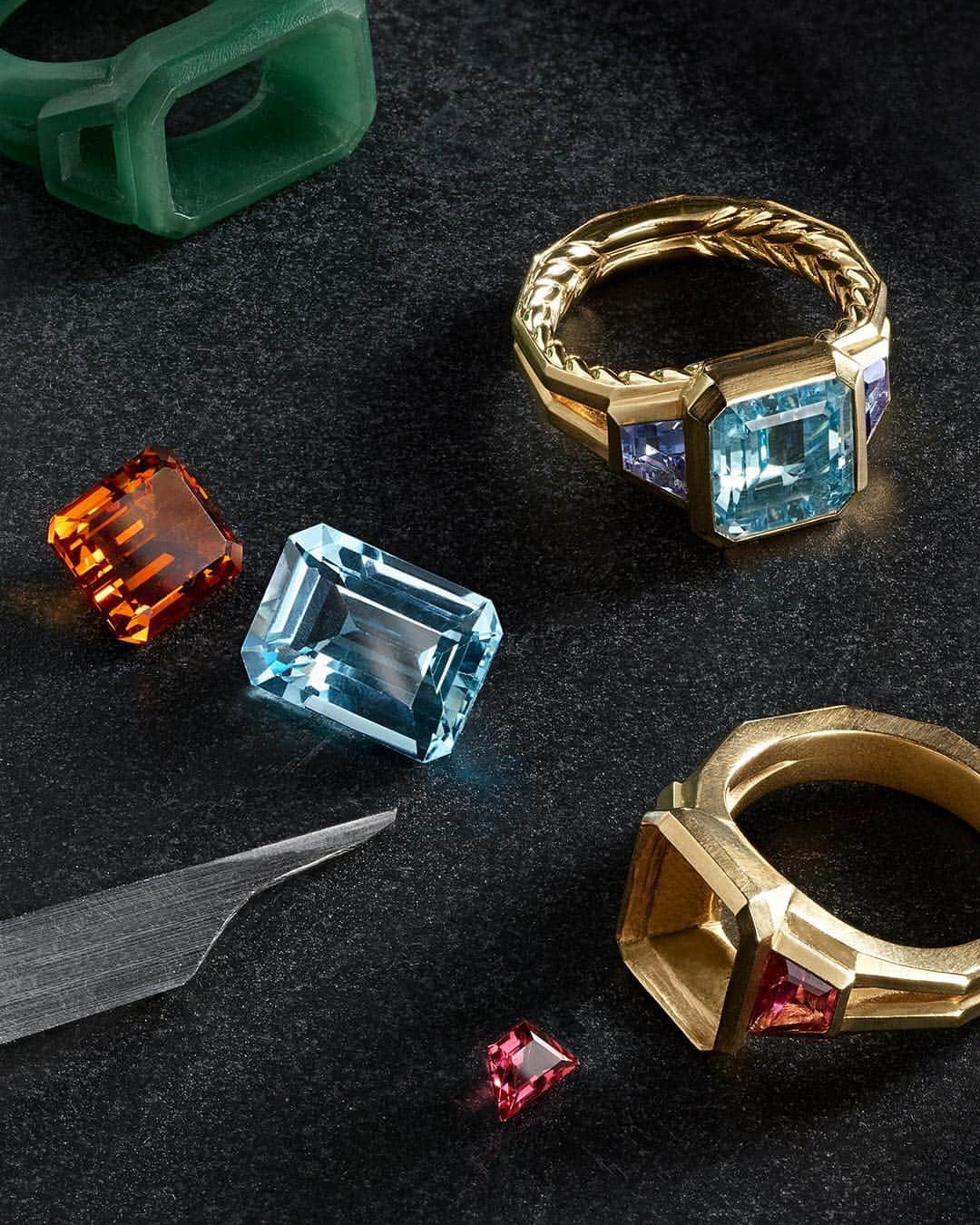 デビッドヤーマンのインスタグラム：「Spring is finally taking shape. •  Evolved from our Renaissance Collection, new Novella designs are hand set with custom-cut gemstones including blue topaz, citrine and pink tourmalines. Shop these rings and more through our bio link. • #DavidYurman」
