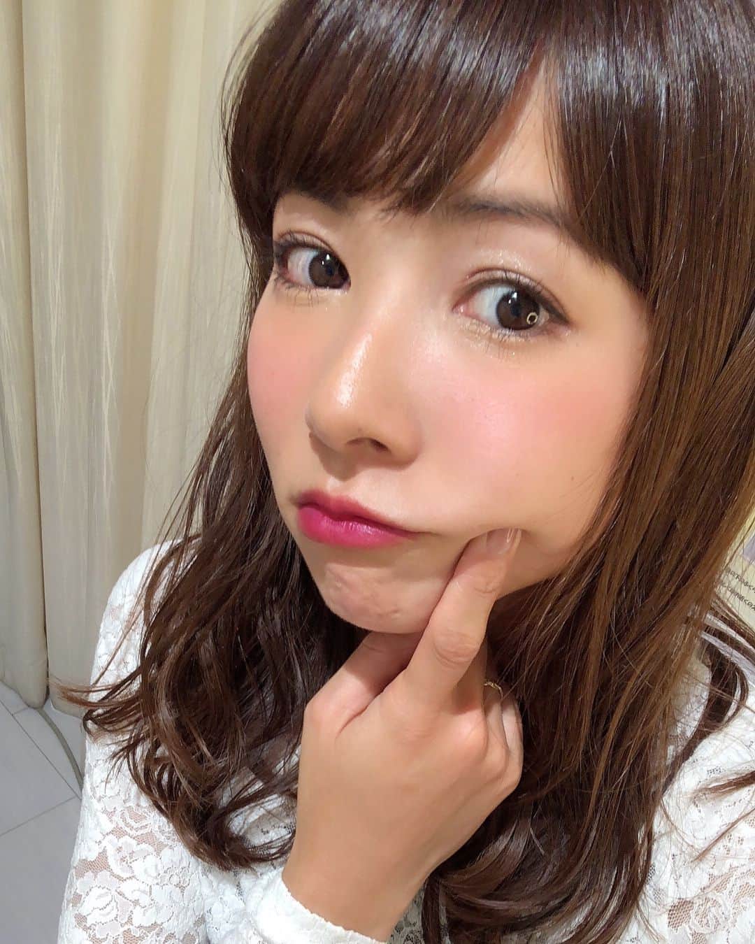 のインスタグラム：「🤔♡ #ドアップ 💓 本格的に暑くなる前にお肌のケアに行ってきたよ✨ @yagbeauty_official  釣りガールさん達によく聞かれますが.. 年間120日以上釣りしてると日焼け止めだけでは間に合いません😂😂笑 #駆け込み寺 ＊ #fishinggirl #sunburn #beauty #釣り #日焼け #美肌ケア #阪本智子」