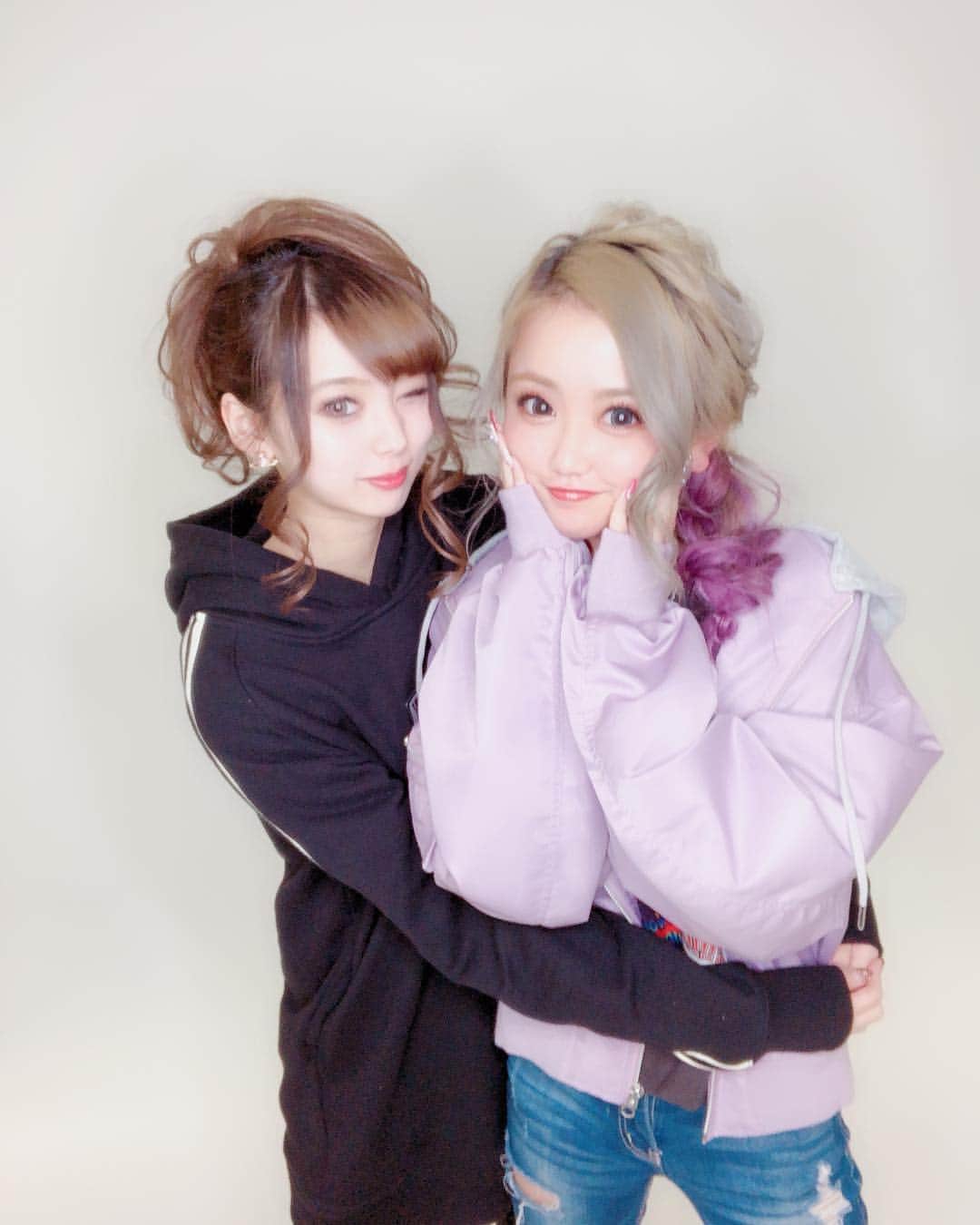 のインスタグラム：「. かわいこちゃん☺️💕 こないだ#和の刻 さんの 撮影おなじやった✌️💜 . . #Rady #viviennewestwood #hairset #makeup #ootd #japan #selfies #selfie  #osaka #日本 #tokyo #大阪 #make #fashion #Followme #instaFashion #l4l #flf #instalike #likeforlike #like4like #casualstyle」