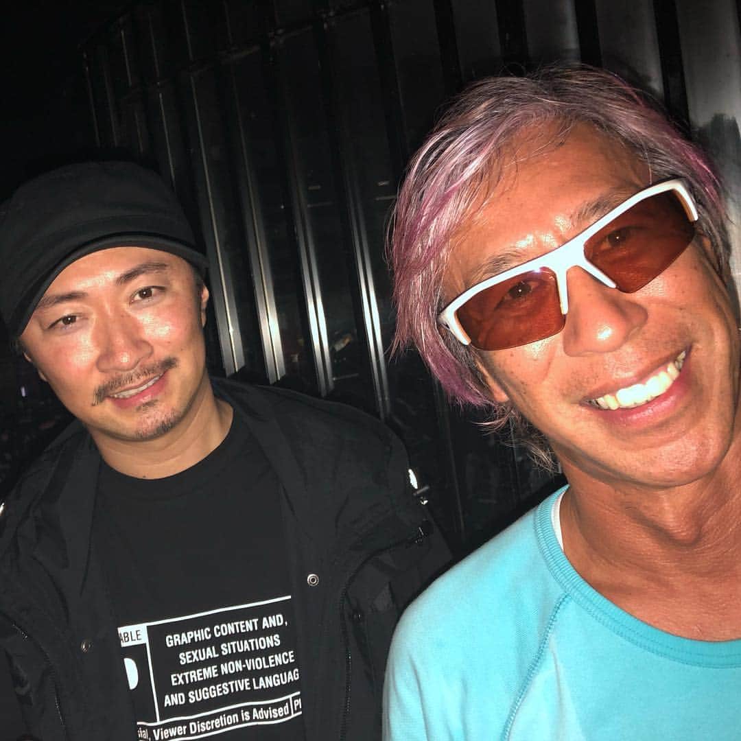 のインスタグラム：「MAKIDAIが「みのるさんのNHKの番組に呼んで貰っていた時にみのるさんが、お前ら腹減ってるんだろ？って言ってお好み焼きを買って来てくれたのを今でも覚えてます」って😊  HIROは勿論の事、どんなに有名になろうとも昔の事をちゃんと覚えてくれていて感謝してくれるのがLDHの皆んなだね💯  with MAKIDAI😊」