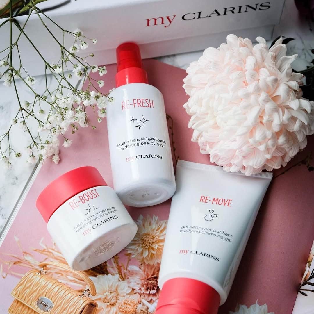 Clarins Canadaさんのインスタグラム写真 - (Clarins CanadaInstagram)「Hello Spring 👋🌸 We're happy to see you! Follow @myclarinsofficial to learn more about our new vegan line. Repost: @kaatwalks . . . #Clarins #ItsAllAboutYou #MyClarins #Vegan #Spring」3月21日 10時00分 - clarinscanada