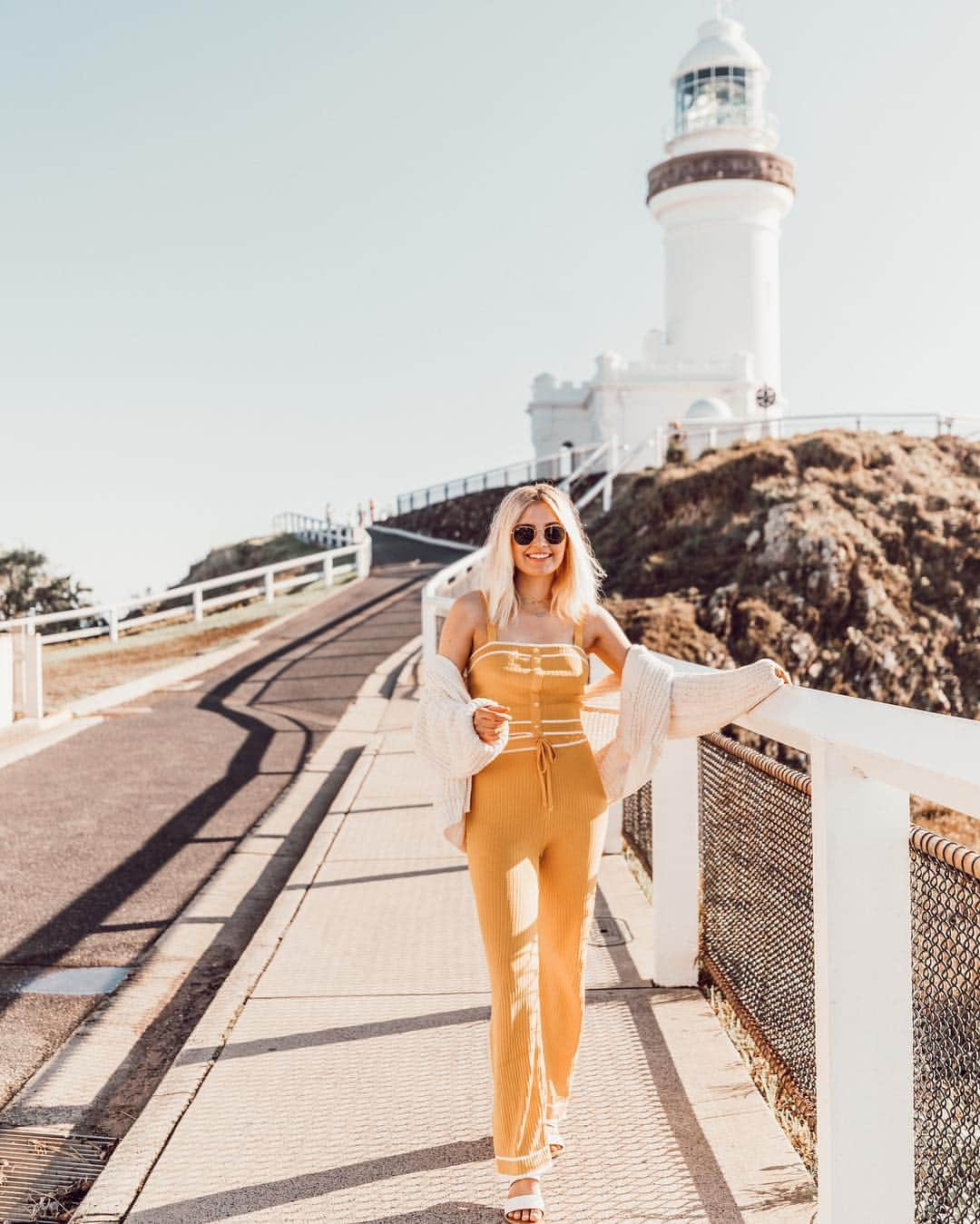 Aspyn Ovard Ferrisさんのインスタグラム写真 - (Aspyn Ovard FerrisInstagram)「A snap from our visit to the Byron Bay Lighthouse 🌈 #lucaandgrae #aspynovardpresets」3月21日 10時37分 - aspynovard