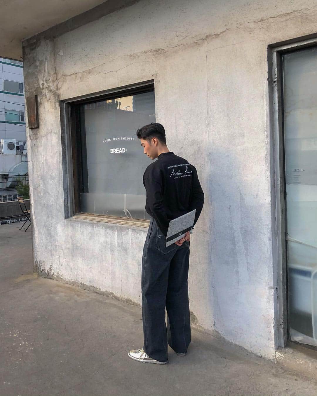 Junyoungさんのインスタグラム写真 - (JunyoungInstagram)「뒷짐진 아재」3月21日 10時31分 - yanggeng88