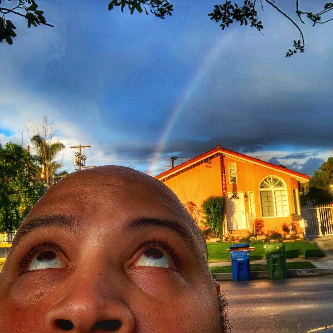 コルトン・ダンさんのインスタグラム写真 - (コルトン・ダンInstagram)「I got rainbows on the mind. 🌈👀🤙🏾」3月21日 10時35分 - captdope