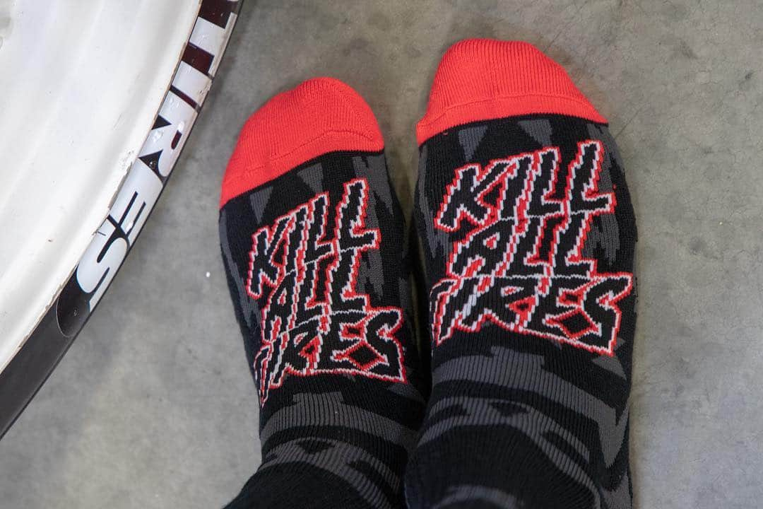 ケン・ブロックさんのインスタグラム写真 - (ケン・ブロックInstagram)「One of my favorite new designs of Hoonigan socks. Available at Hoonigan.com #killalltires #inspiringsocks」3月21日 10時43分 - kblock43