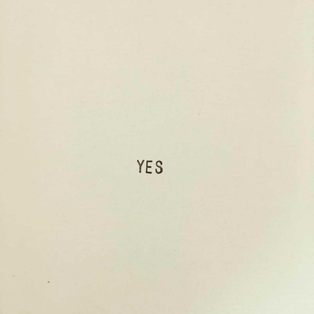 山中千尋さんのインスタグラム写真 - (山中千尋Instagram)「YES everyday,every moment #yokoono #johnlennon #mybeautifulnotebook  小さくてパワフルな言葉」3月21日 11時38分 - chihiroyam